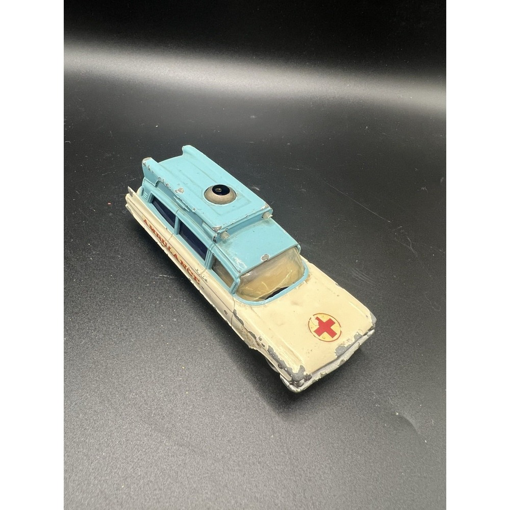 Vintage Corgi Toys No. 437 Citroen Safari Ambulance Missing Tires Beacon